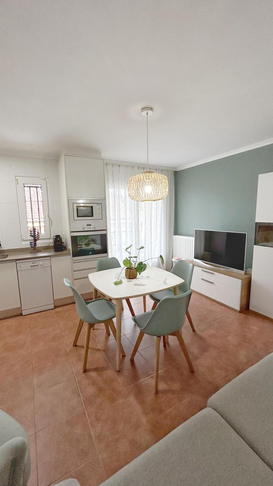 Comillas Bº Casasola - Residencial Lagos Azules - Netflix, Prime, Wifi & Free Indoor Parking エクステリア 写真